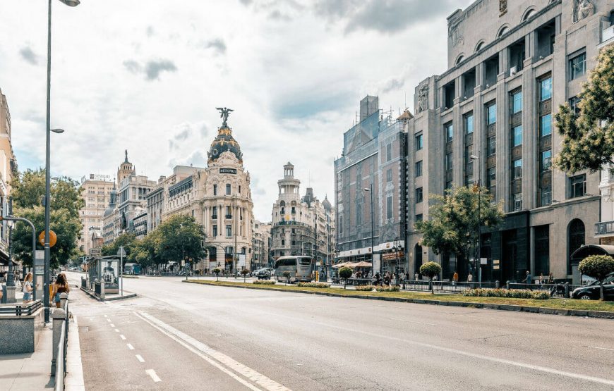 Explore Spain with Paris